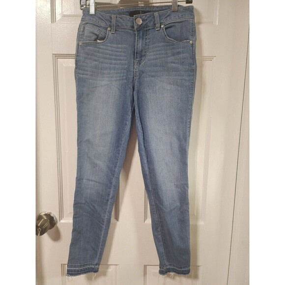 Women's 1822 Denim Blue Jeans Size 6 - Picture 2 of 11